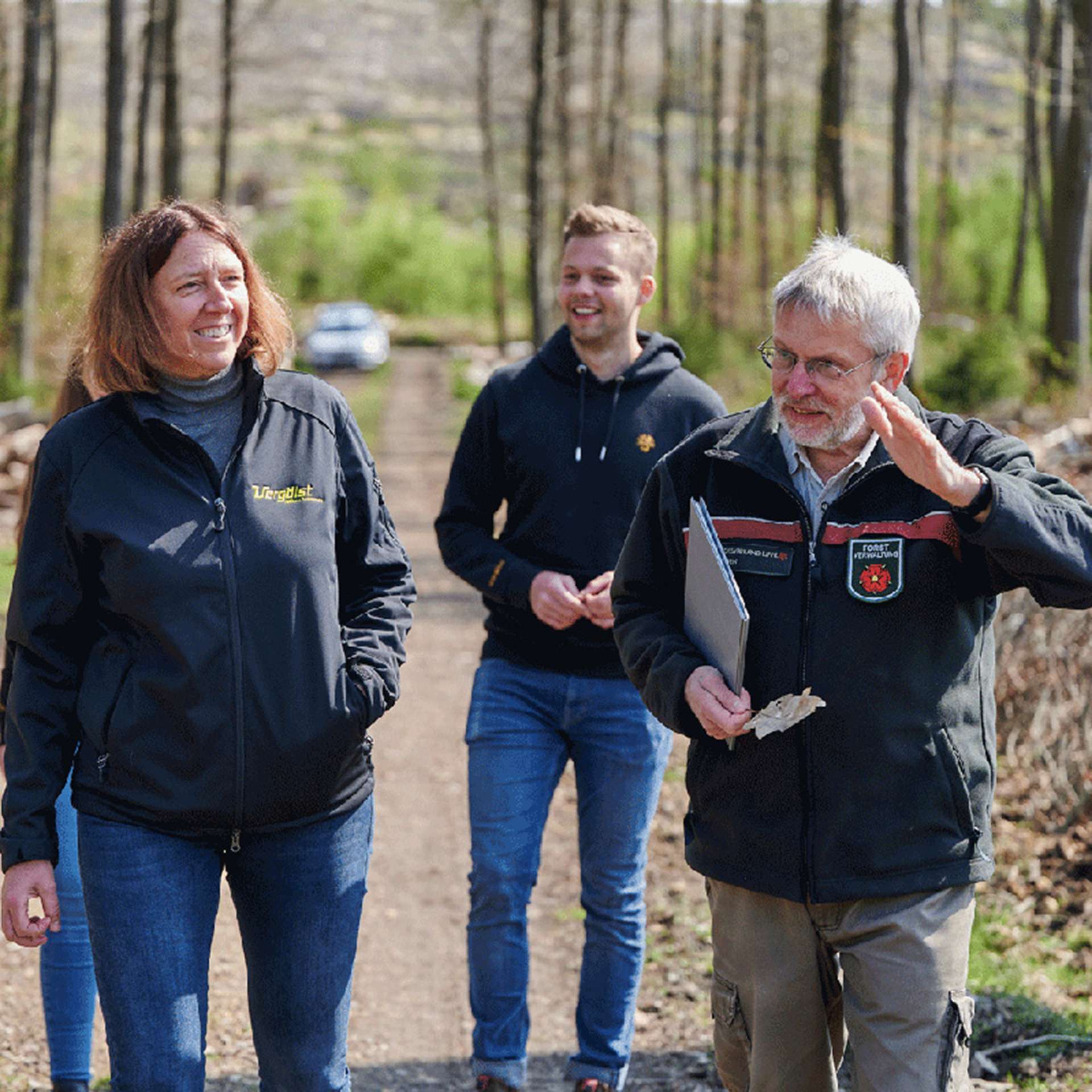 Vergoelst Pressebild_Landwirte und Frauke Wieckberg in Detmold Lippischer Wald